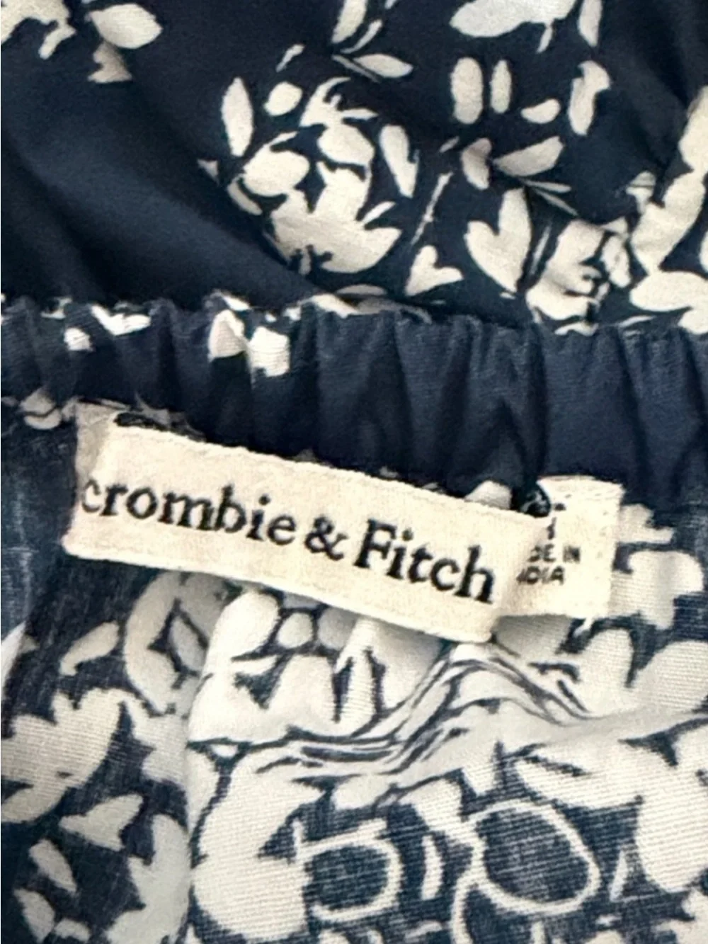 Abercrombie & Fitch | Stunning Navy & White Flowing Maxi Dress | Size: Medium